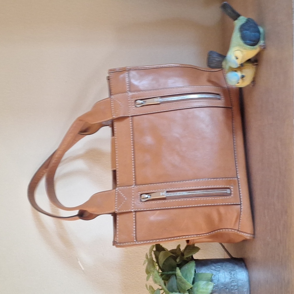 MICHAEL Michael Kors Tan Leather Tote with Structured Design - Picture 1 of 16